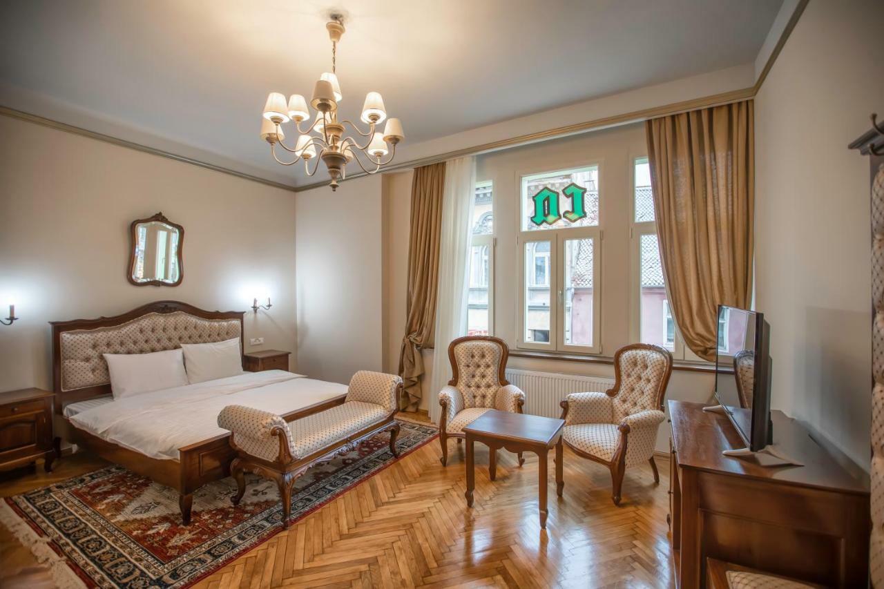 Casa Gotica Pensión 3*